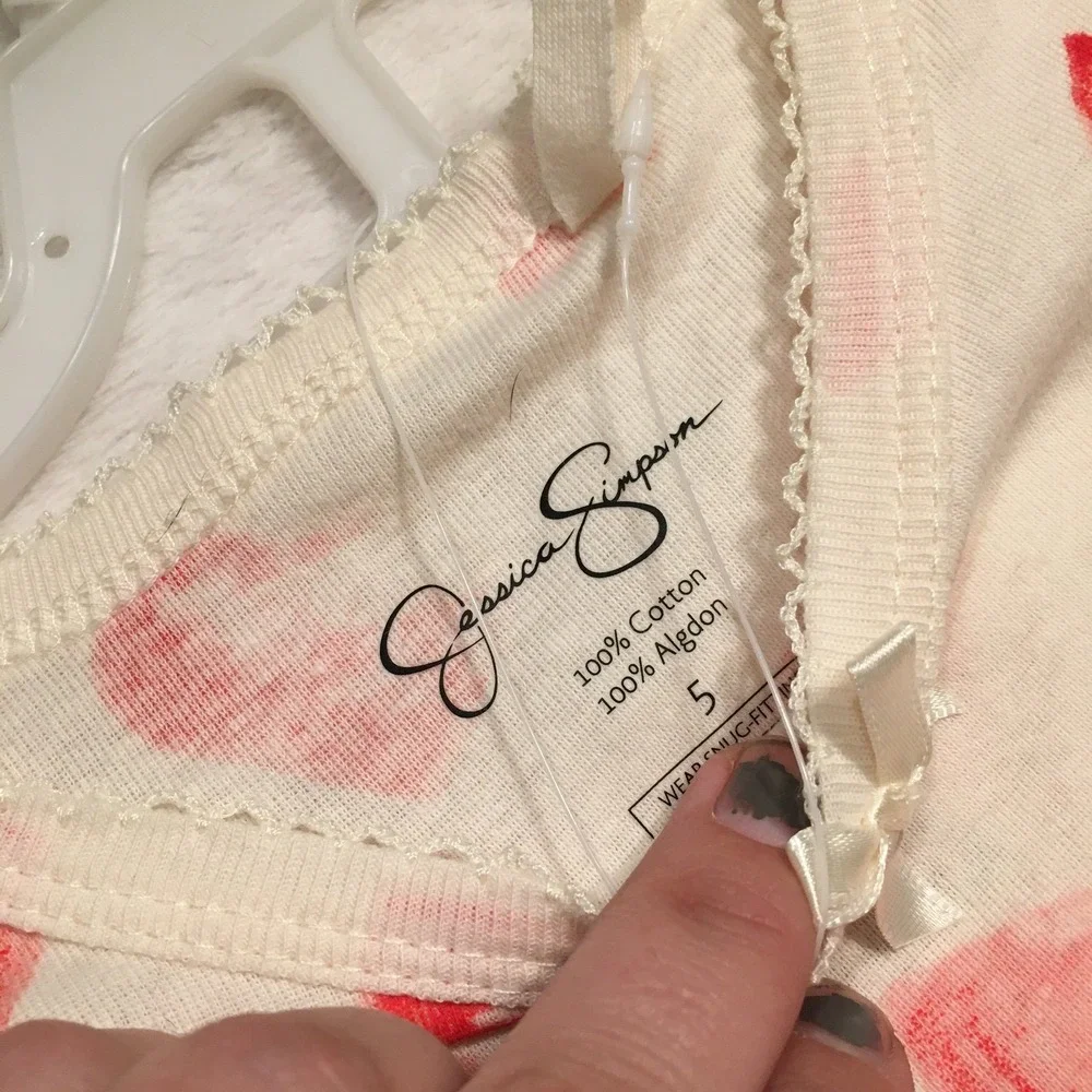 Jessica Simpson Pajama Set Girls Size 5‎ Cream Red Heart Print Excellent Ruffles